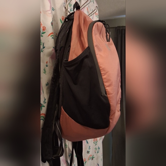 EUC Lululemon Pink Cherry Mint Fast & Free Nylon Schoool Outdoor Hiking Backpack